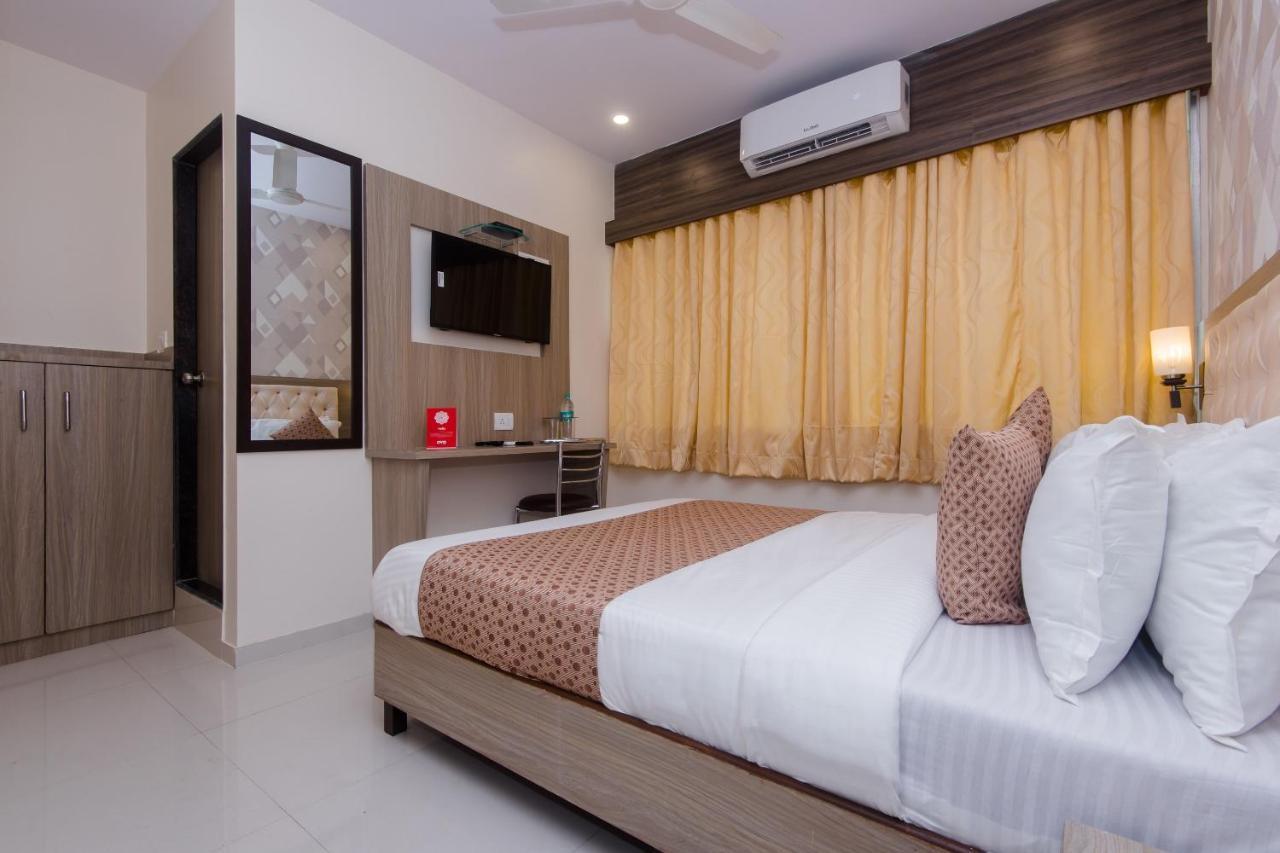 Oyo 14056 Golden Arch Hotel Мумбай Екстериор снимка