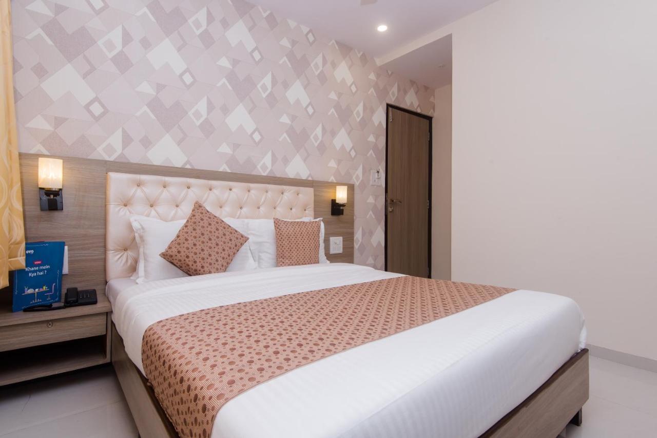 Oyo 14056 Golden Arch Hotel Мумбай Екстериор снимка