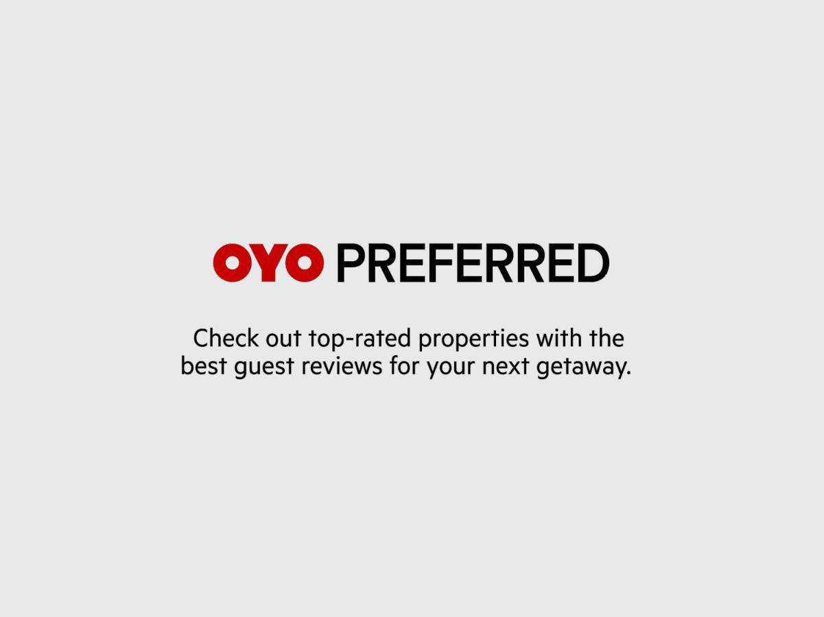 Oyo 14056 Golden Arch Hotel Мумбай Екстериор снимка
